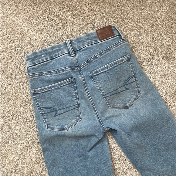 American Eagle Outfitters Light Blue Flare Jeans - Picture 6 of 6